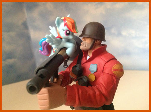 Team Fortress 2 - «Не без шапки». Фотообзор фигурок от NECA